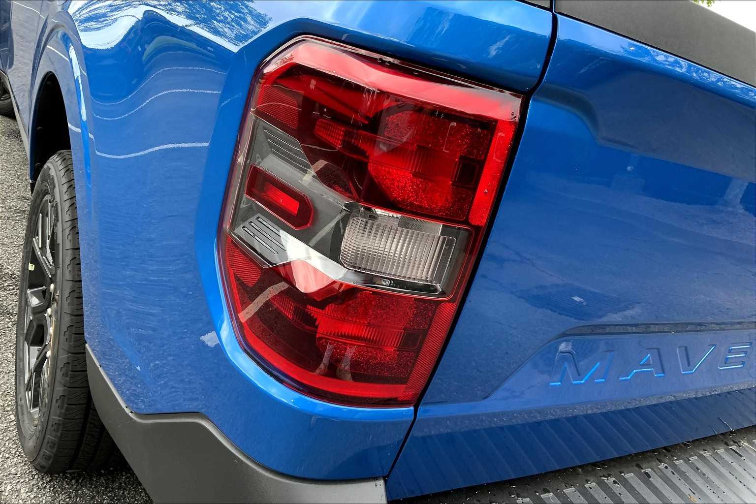 2025 Ford Maverick XLT photo 14