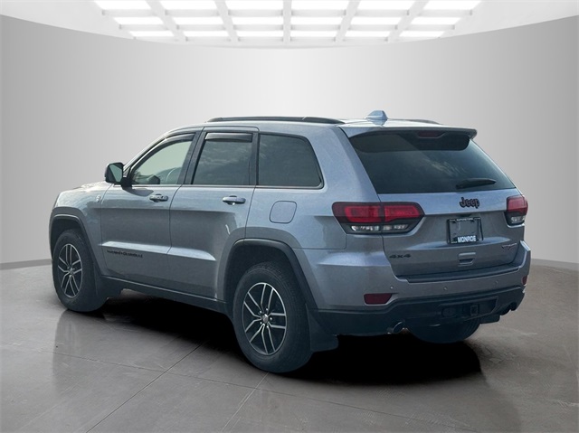 2017 Jeep Grand Cherokee Trailhawk photo 4