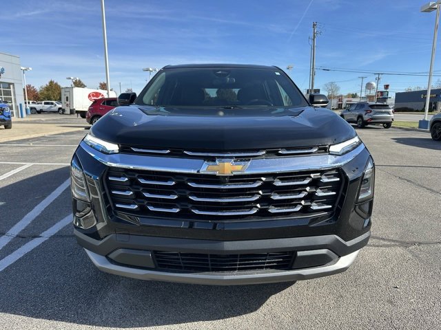 2026 Chevrolet Equinox LT photo 2