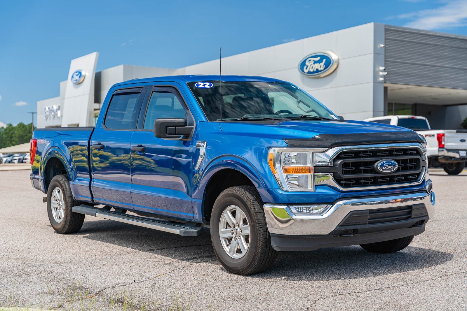 2022 Ford F-150 XLT's photo