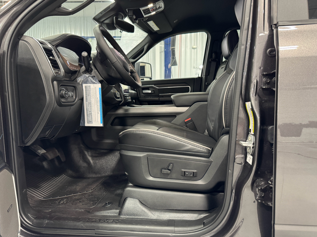 2025 Ram 4500 photo 3
