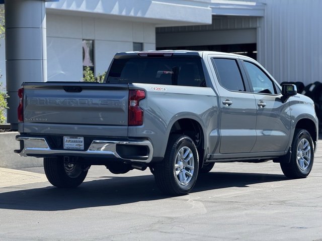 2025 Chevrolet Silverado 1500 LT photo 3