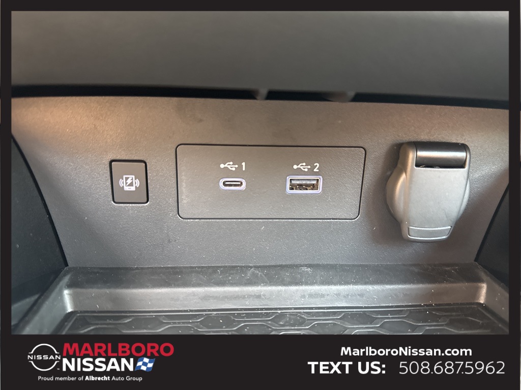 2025 Nissan Altima SL photo 21