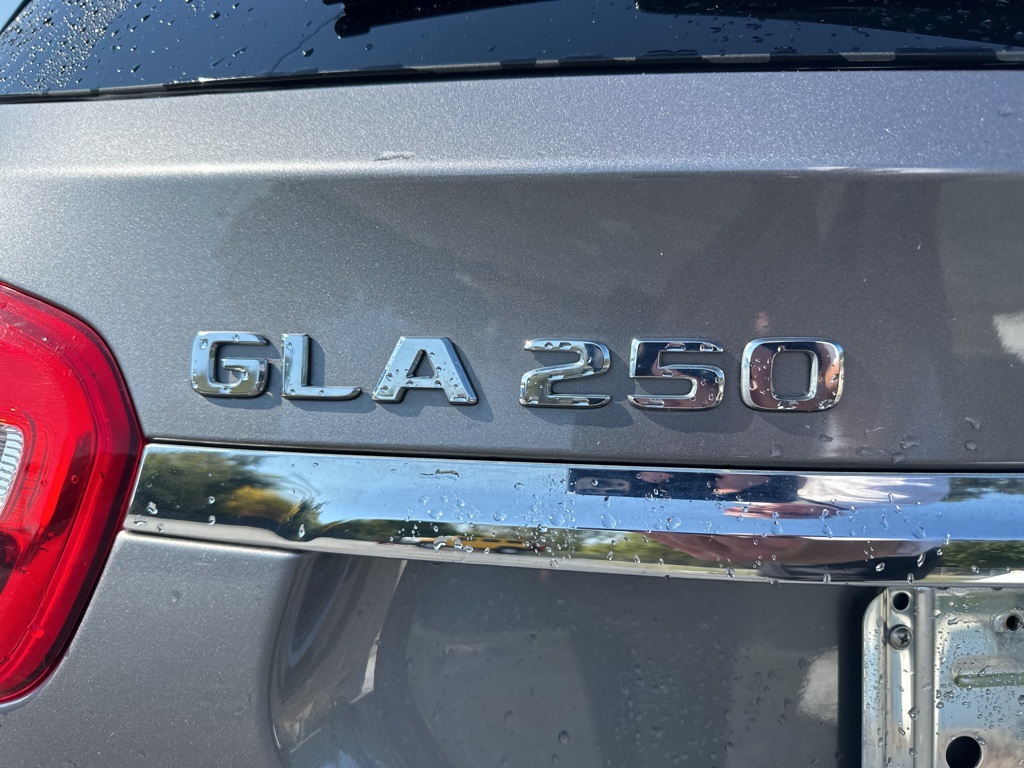 2018 Mercedes Benz GLA 250 4MATIC photo 8