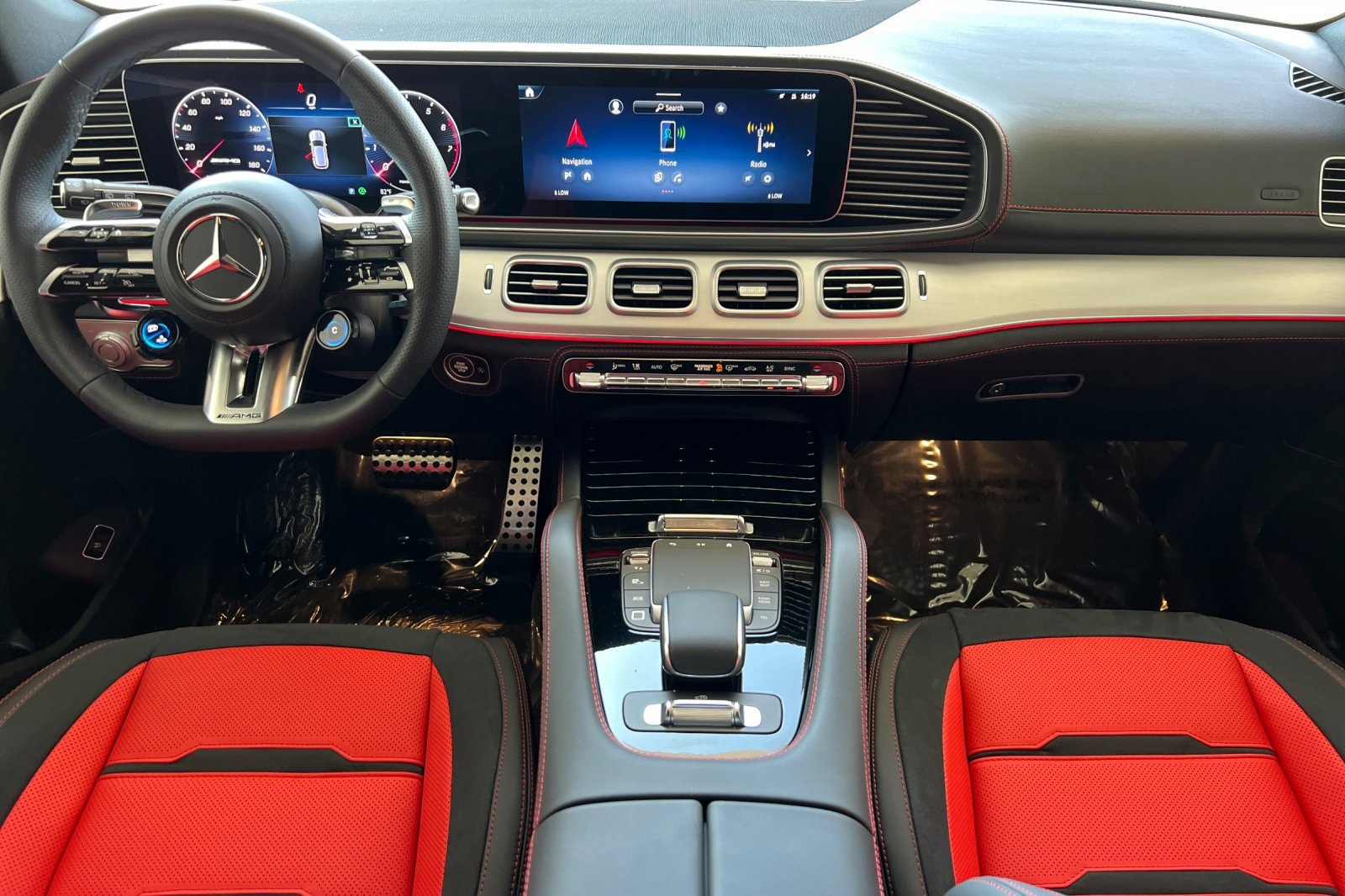 2025 Mercedes Benz GLE 53 AMG 4MATIC photo 3