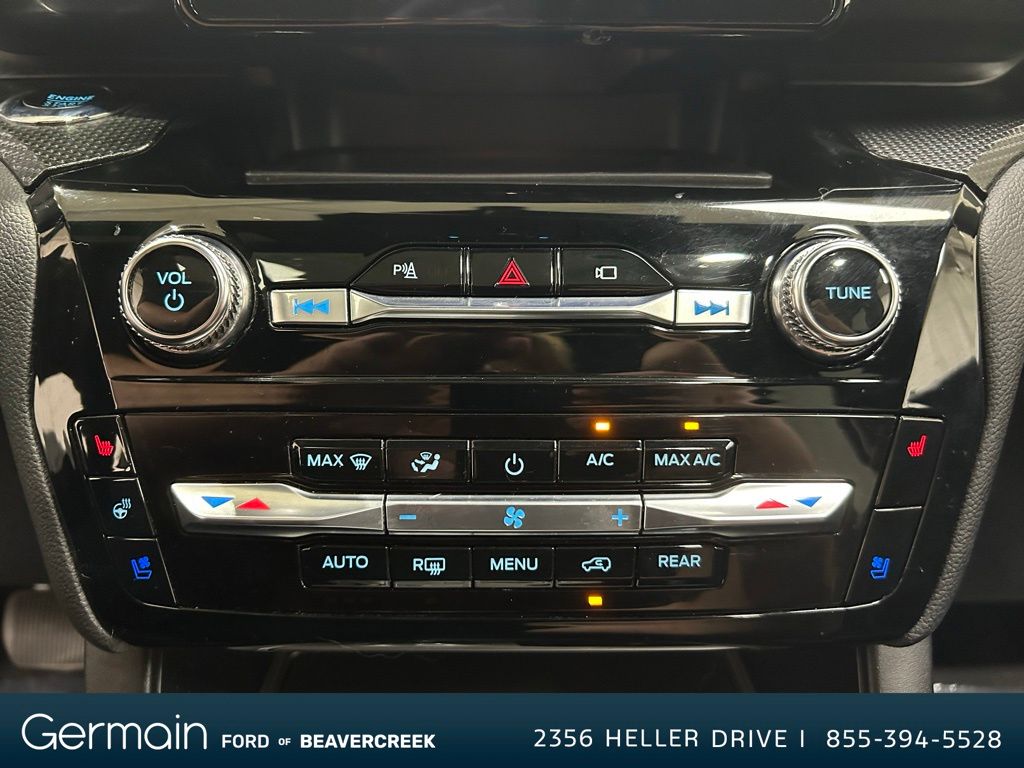 2022 Ford Explorer ST photo 16