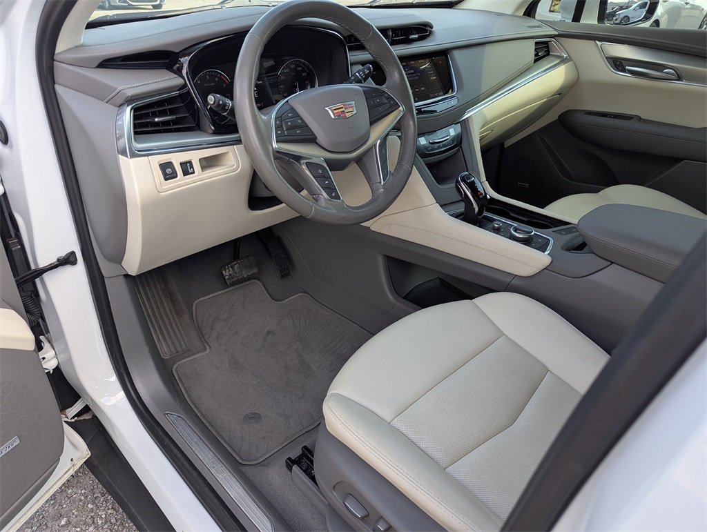 2022 Cadillac XT5 Premium Luxury photo 8