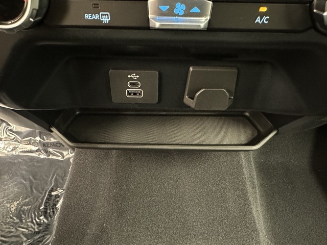 2025 Ford F-150 XLT photo 24