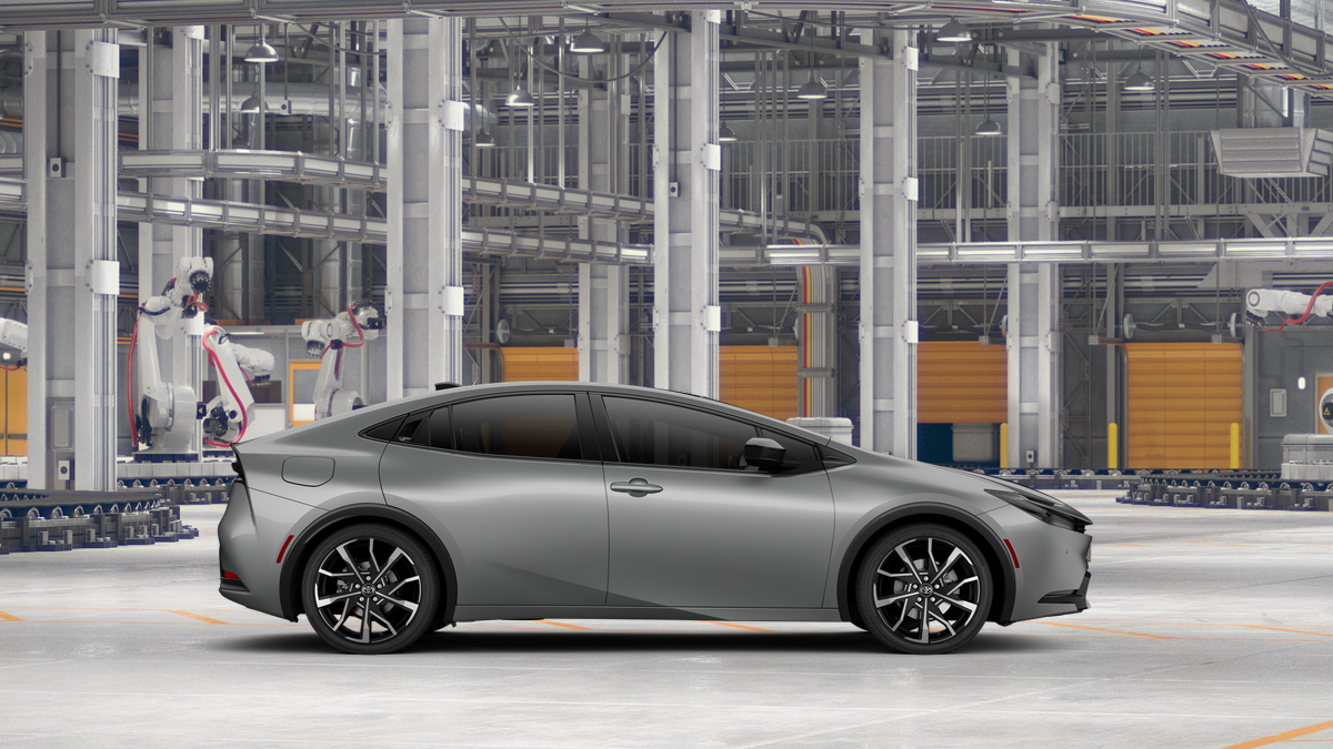 2026 Toyota Prius Plug-in Hybrid XSE photo 12