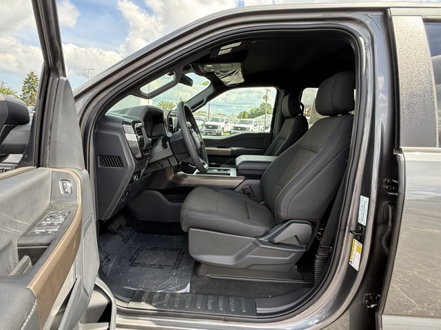 2025 Ford F-150 STX photo 12