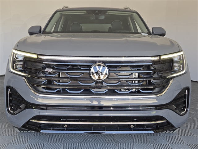 2025 Volkswagen Atlas SEL Premium R-Line photo 3