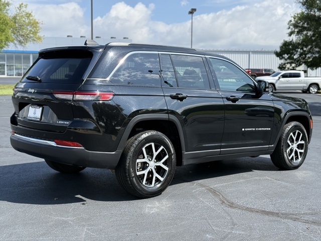 2024 Jeep Grand Cherokee Limited photo 7