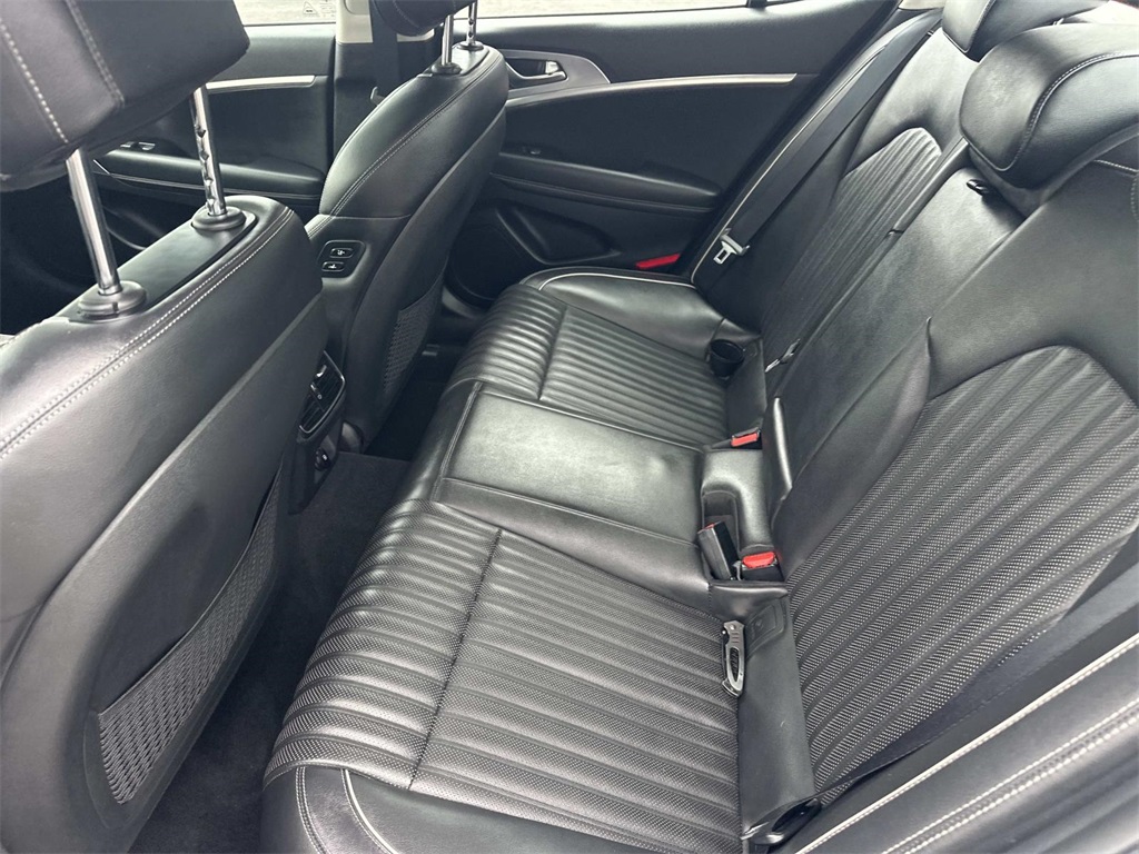 2019 Genesis G70 3.3T Advanced photo 11