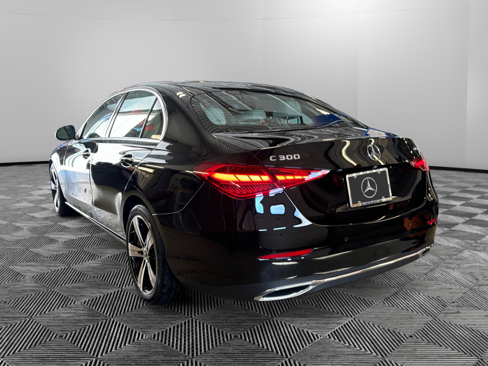 2025 Mercedes Benz C 300 4MATIC Sedan photo 3
