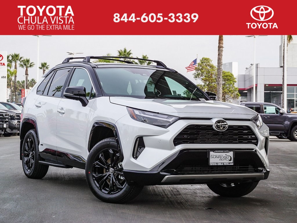 2025 Toyota RAV4 XSE's photo