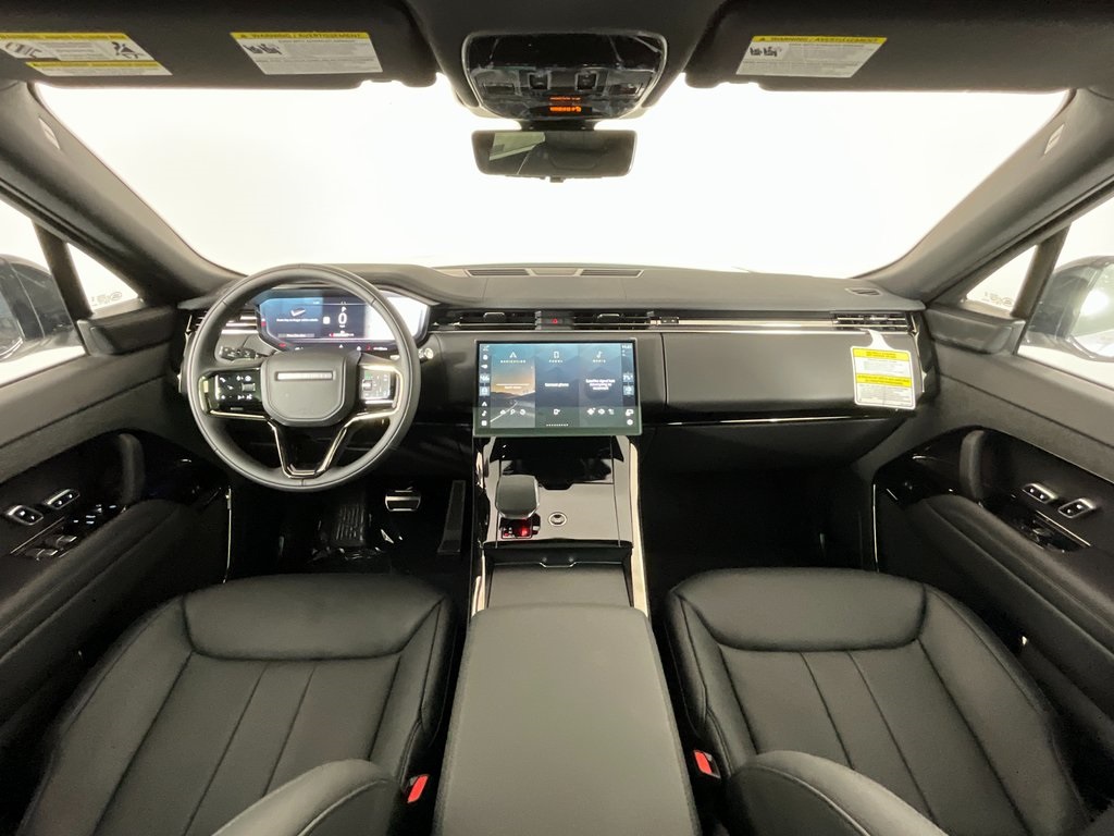 2025 Land Rover Range Rover Sport SE photo 3
