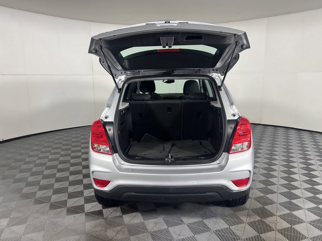 2020 Chevrolet Trax LS photo 9