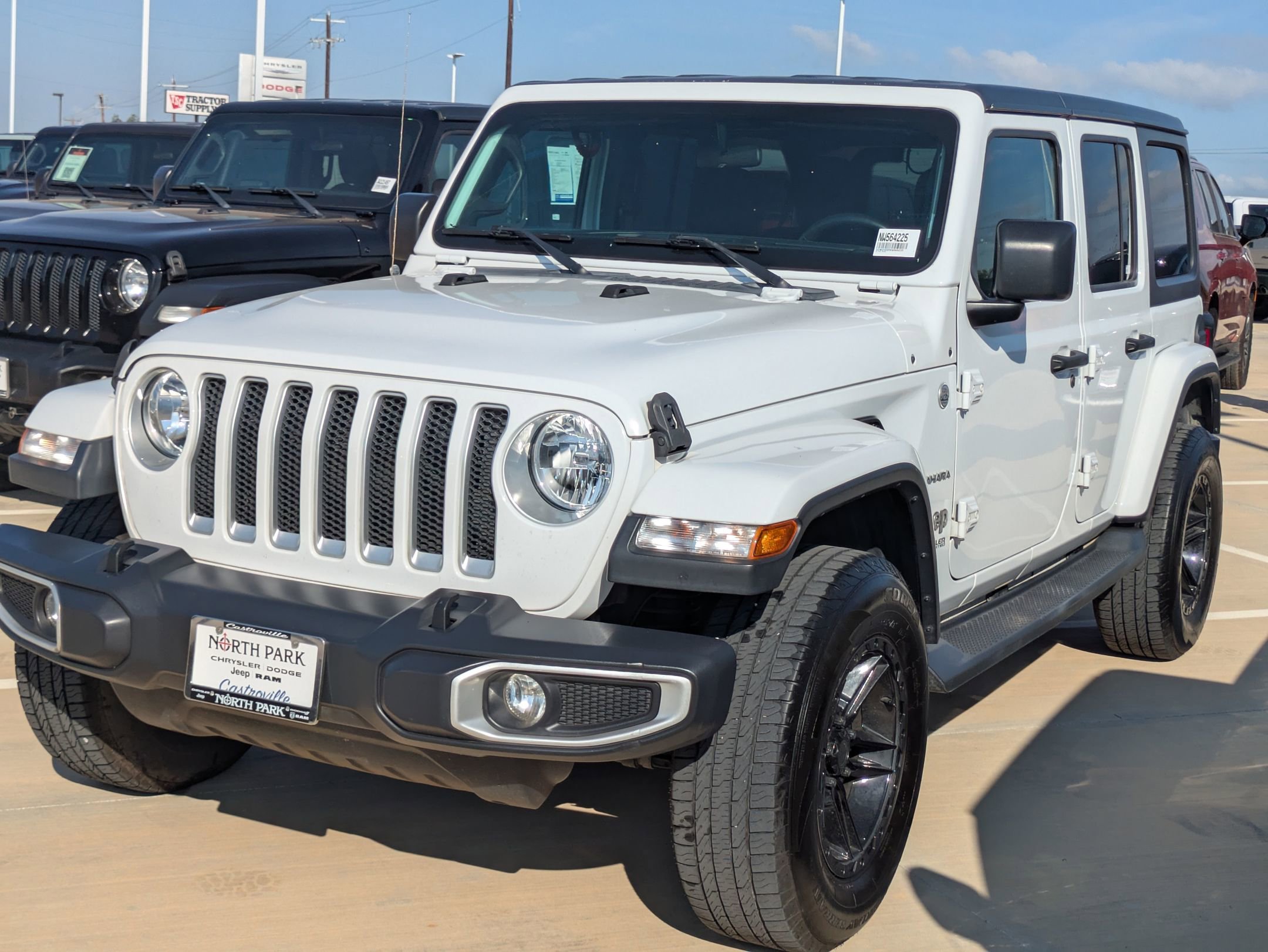 2019 Jeep Wrangler Unlimited Sahara photo 6