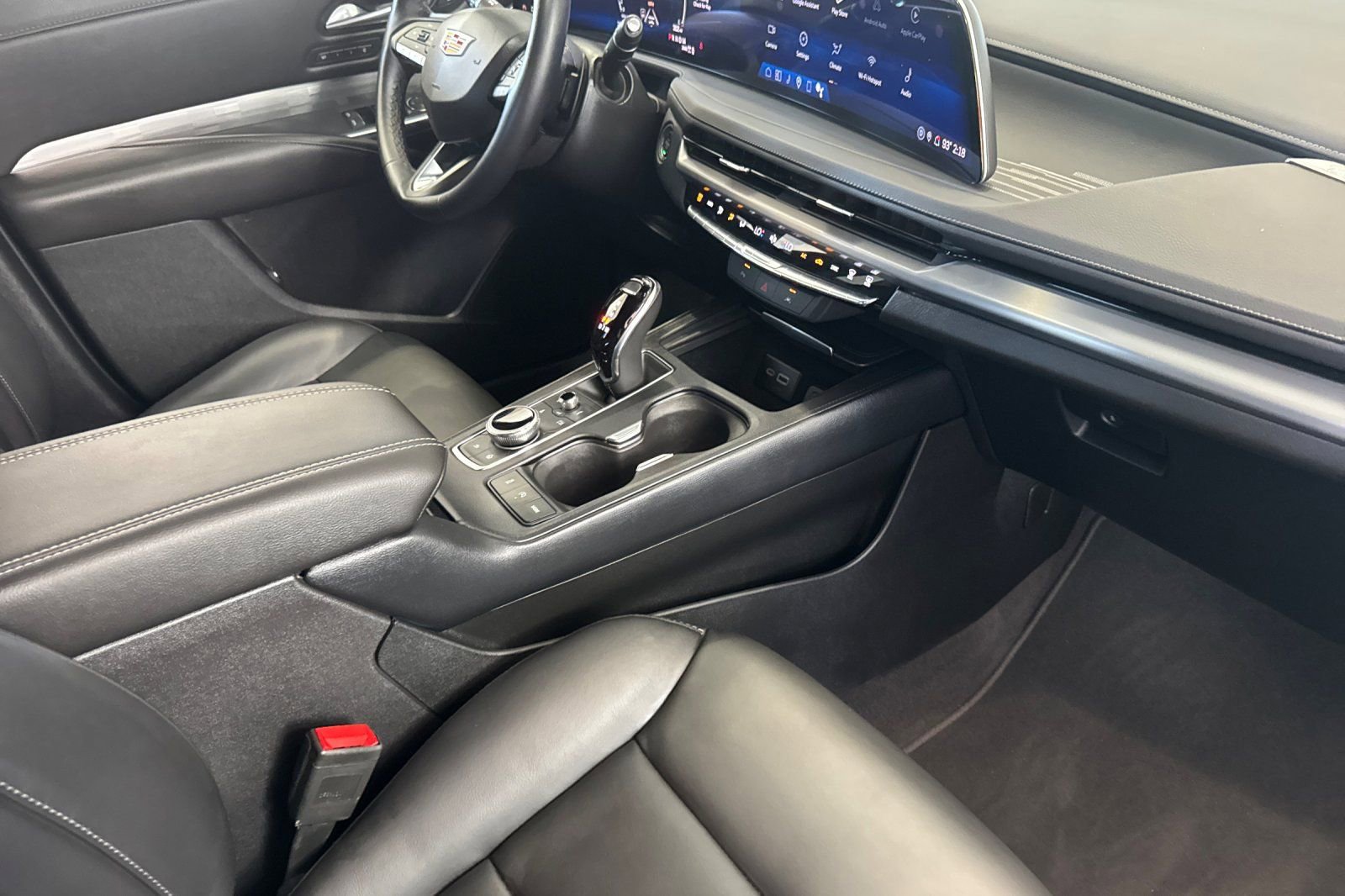 2025 Cadillac XT4 Premium Luxury photo 14
