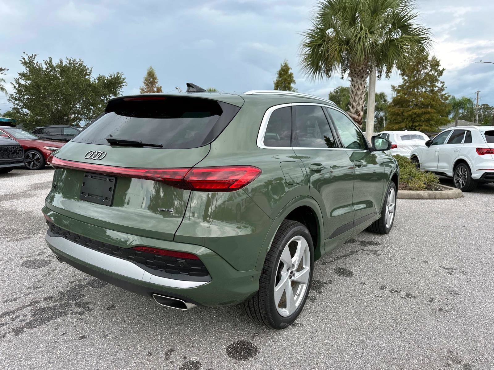 2025 Audi Q5 Sportback Premium Plus photo 3