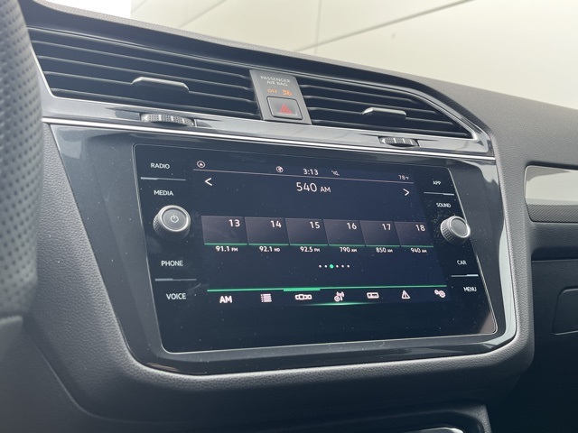 2024 Volkswagen Tiguan SE R-Line Black photo 36