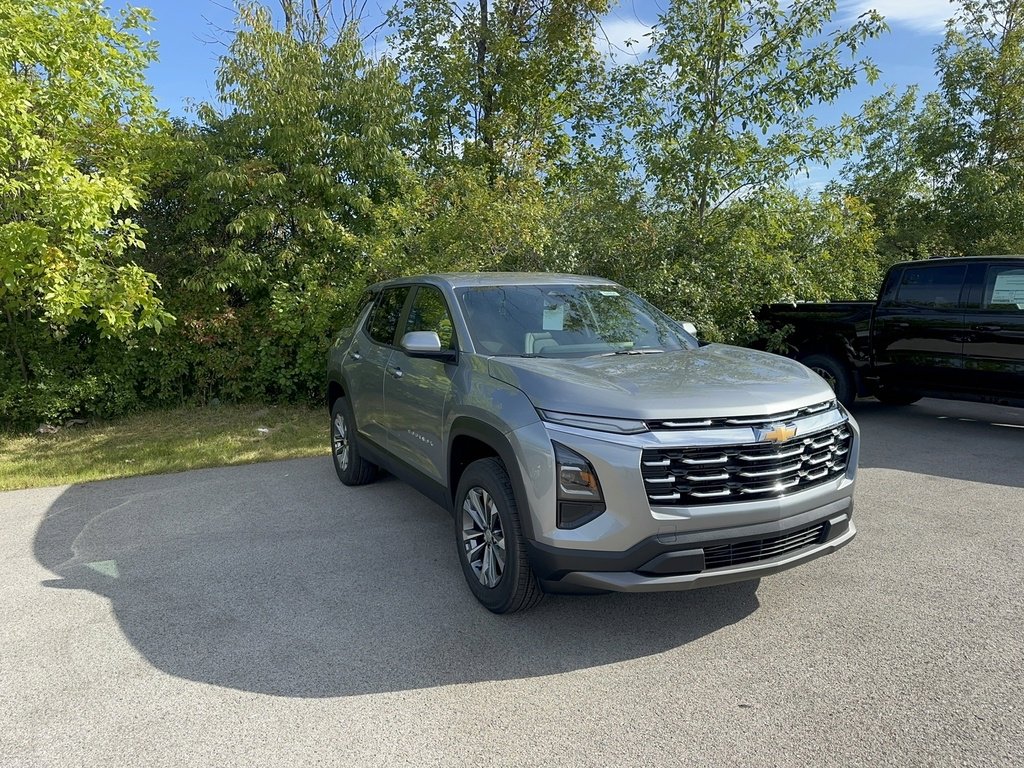 2026 Chevrolet Equinox LT photo 3