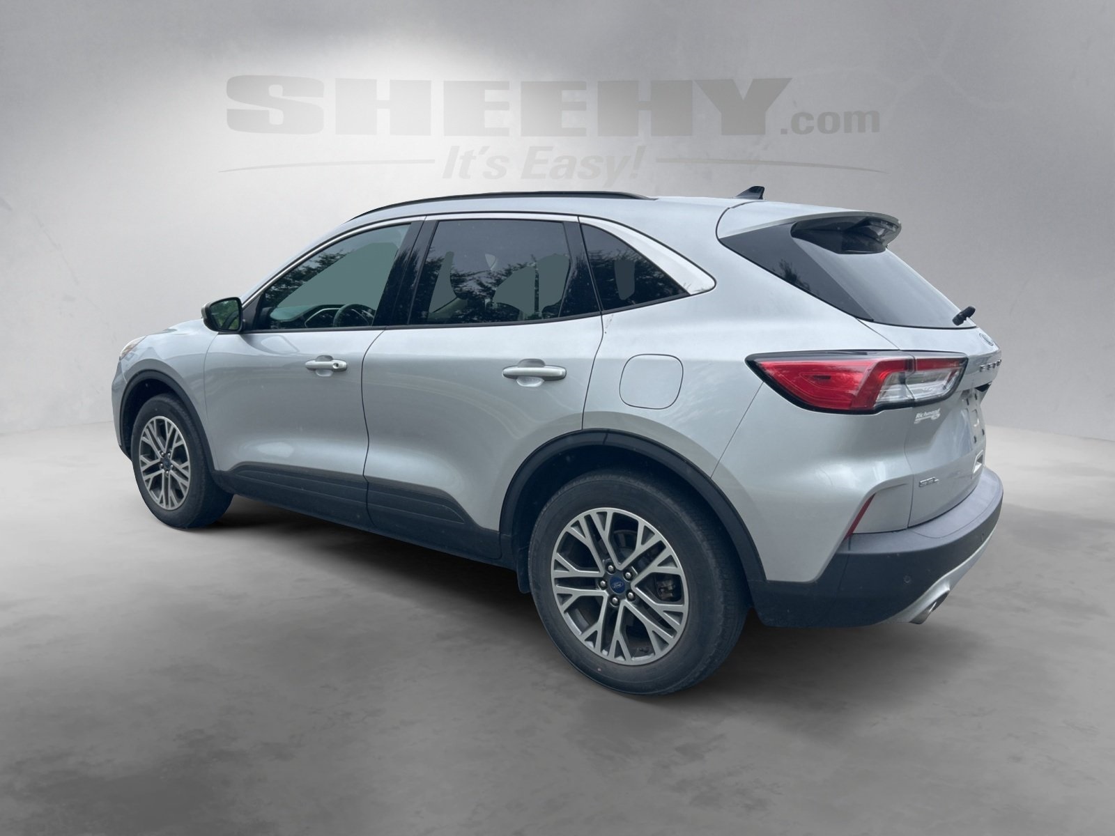 2020 Ford Escape SEL photo 12