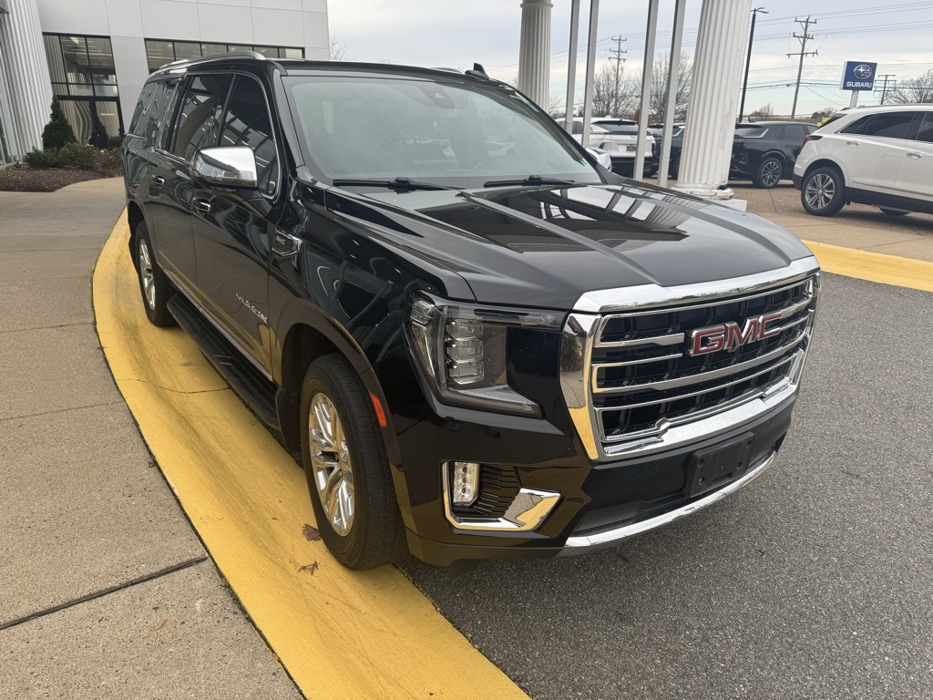 2022 GMC Yukon XL SLT's photo