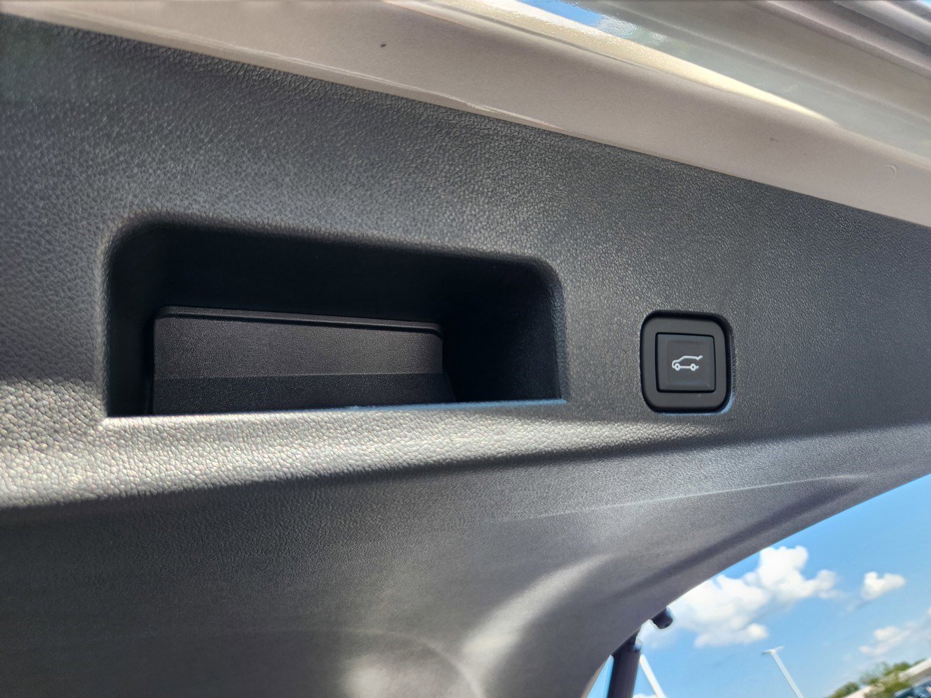 2026 Gmc Acadia AT4 photo 23