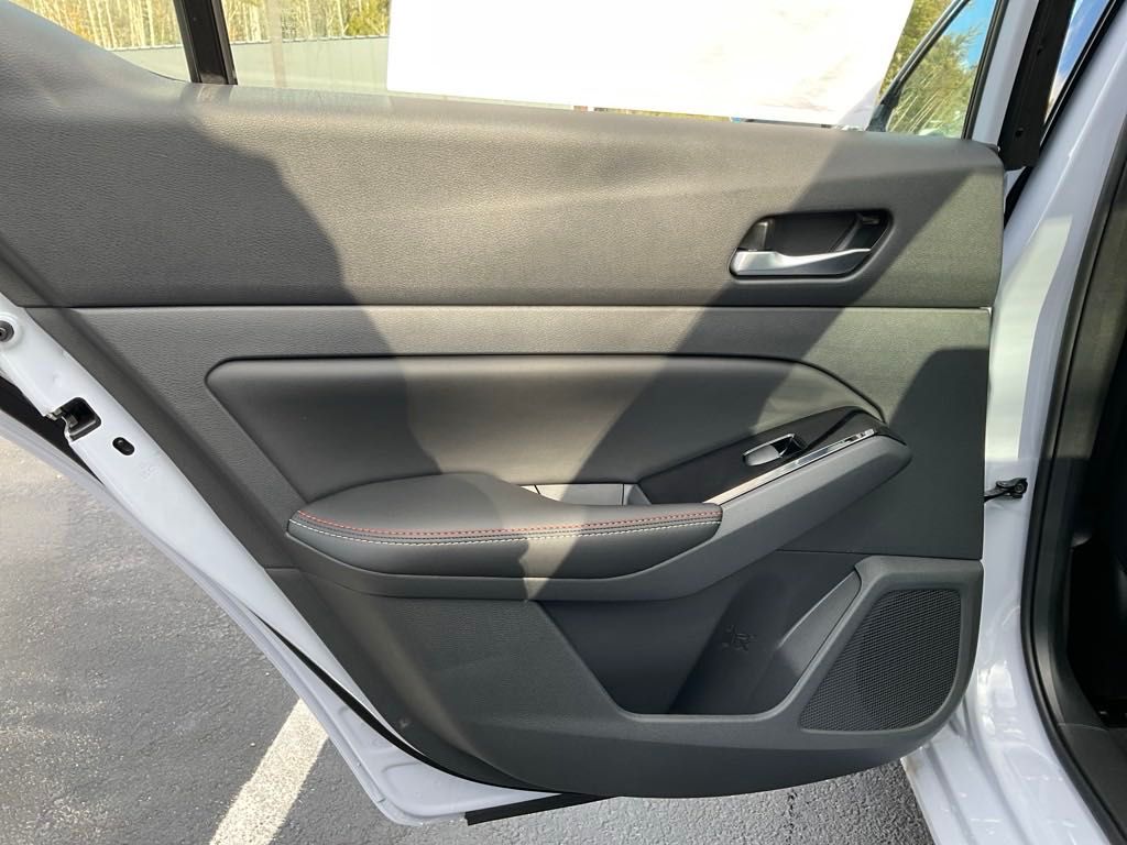 2025 Nissan Altima 2.5 SR photo 26