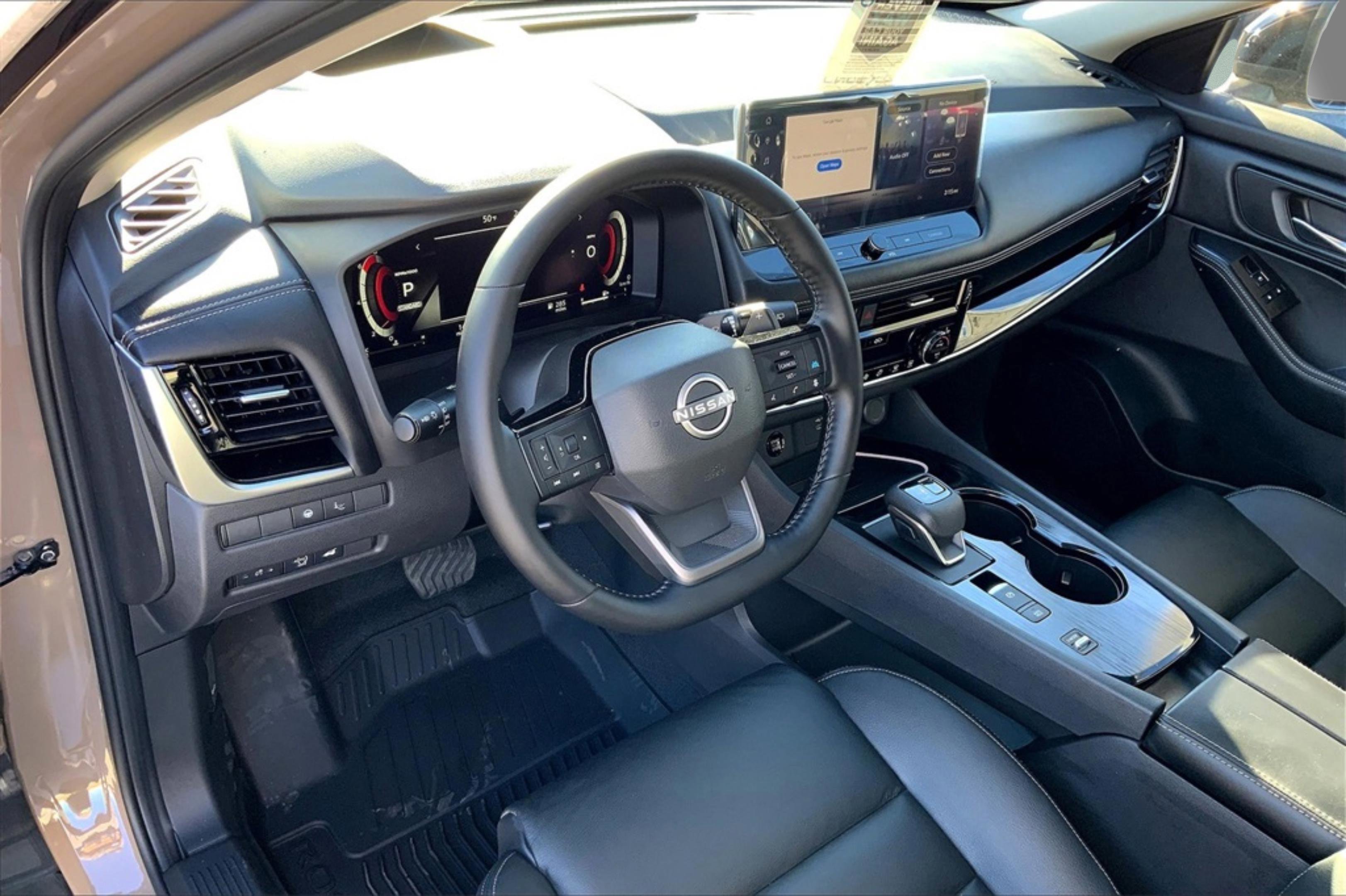 2025 Nissan Rogue SL photo 6