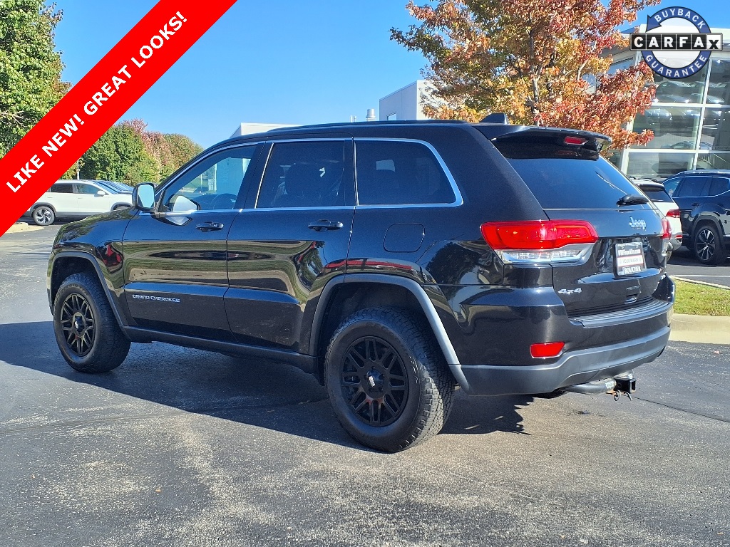 2016 Jeep Grand Cherokee Laredo photo 2