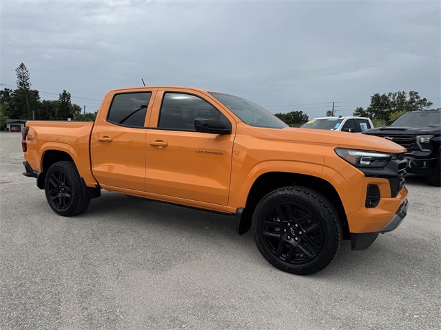 2025 Chevrolet Colorado Z71 photo 2