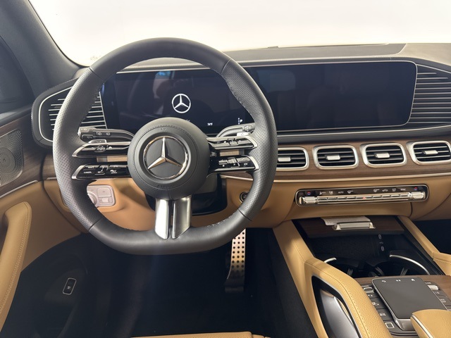 2026 Mercedes Benz GLS 450 4MATIC photo 12