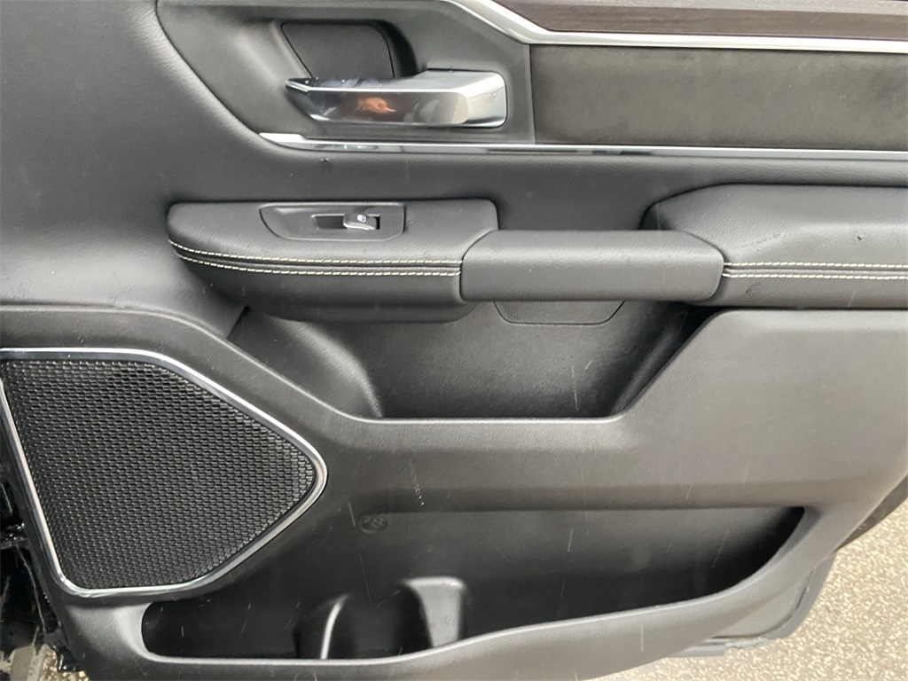2026 Ram 1500 Laramie photo 25