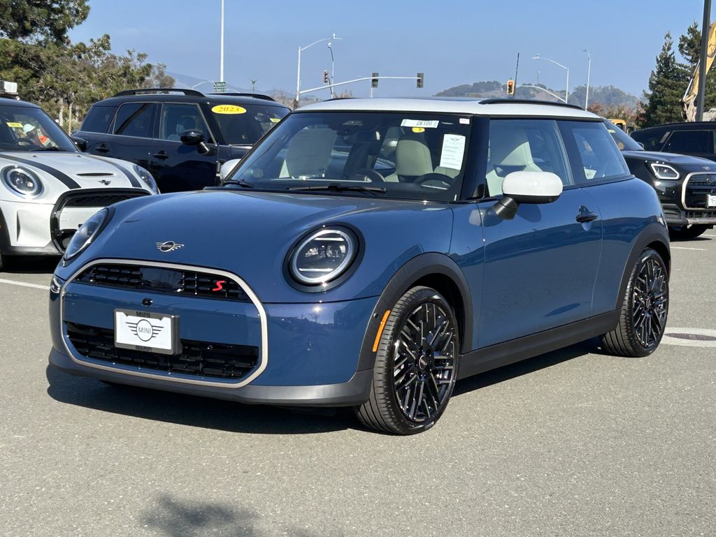 2026 MINI Hardtop 2 Door S's photo