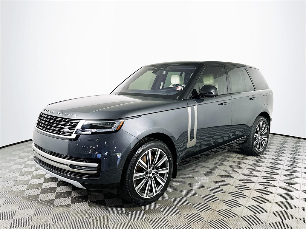 Used 2023 Carpathian Gray Premium Metallic Land Rover SE image 1