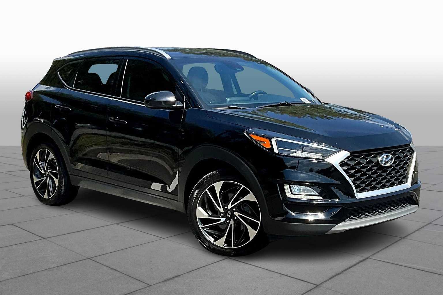 2020 Hyundai Tucson Sport photo 2