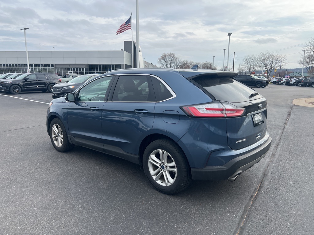 2019 Ford Edge SEL photo 4