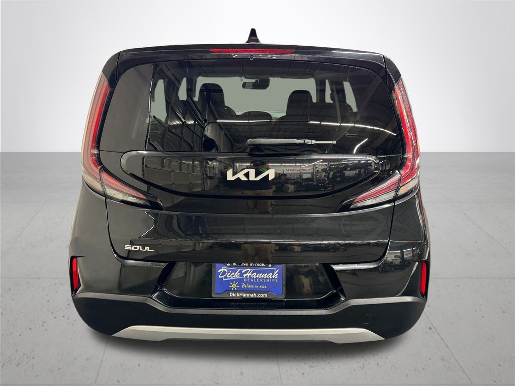 2023 Kia Soul LX photo 4