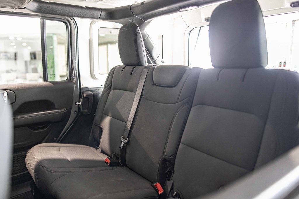 2022 JEEP WRANGLER - Image 32