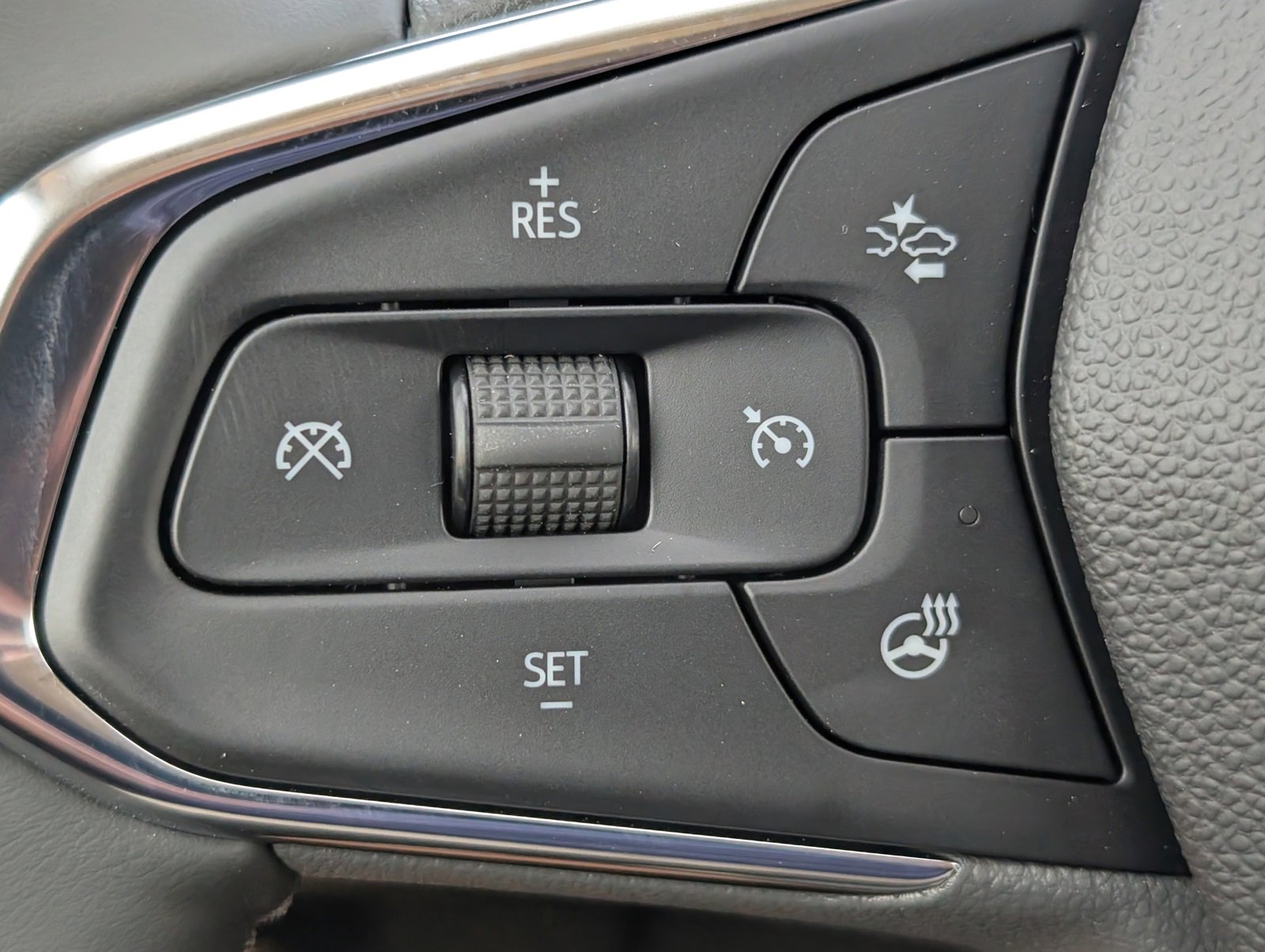 2026 Chevrolet Trax LT photo 11