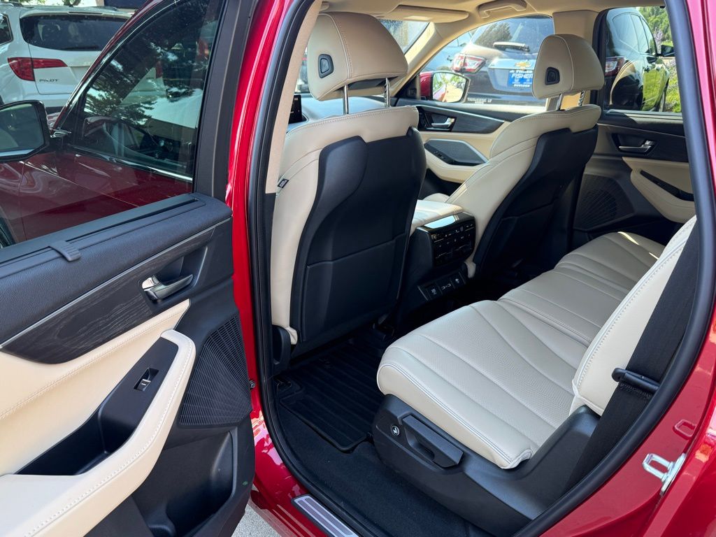 2023 Acura MDX Advance SH-AWD photo 14
