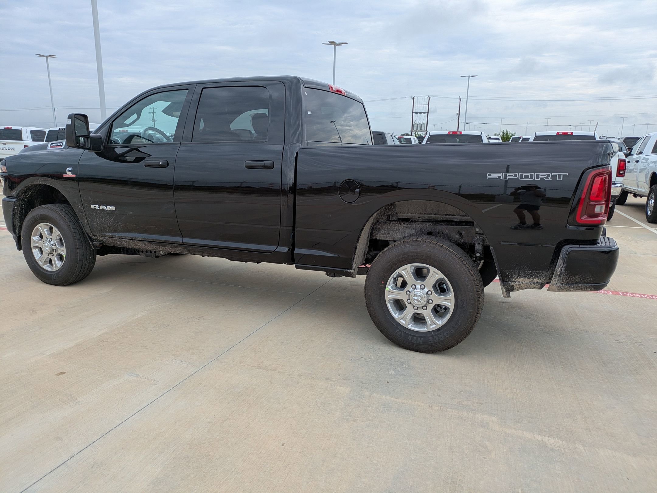 2025 Ram 2500 Big Horn photo 6