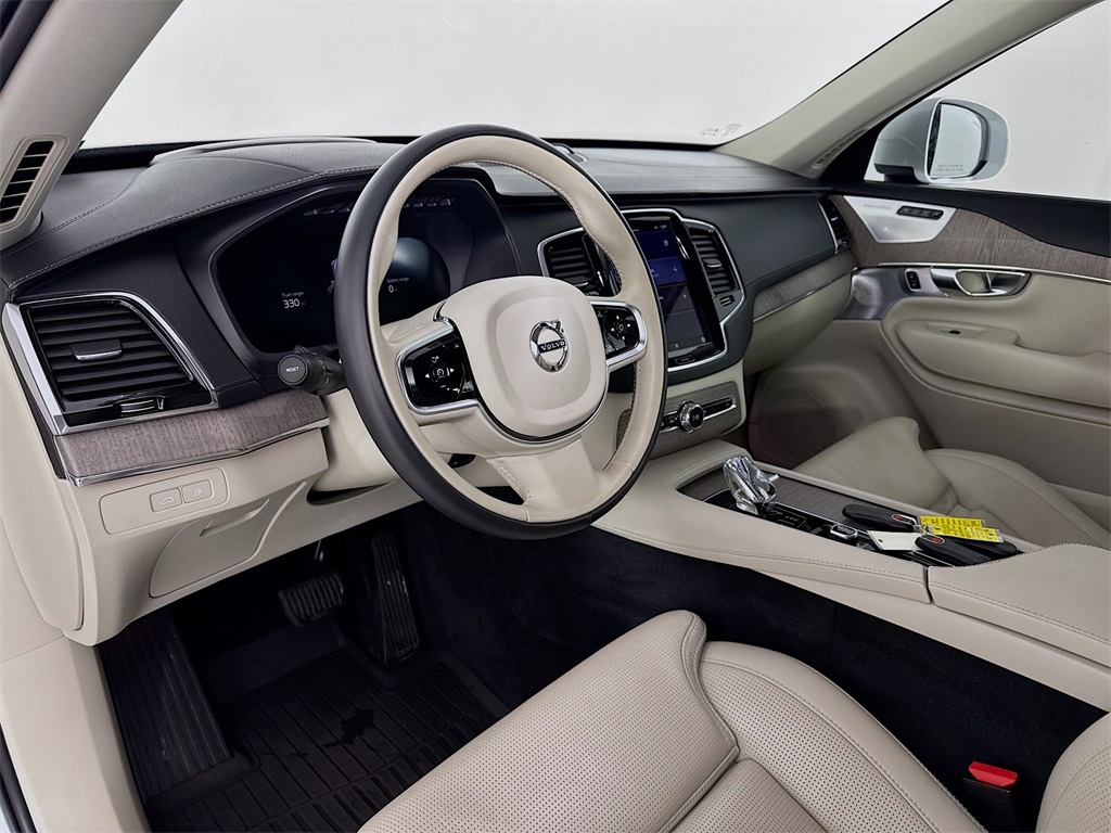 2023 Volvo XC90 Recharge Ultimate photo 3