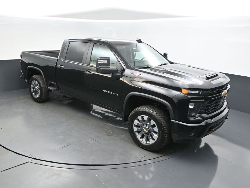 2025 Chevrolet Silverado 2500HD Custom's photo