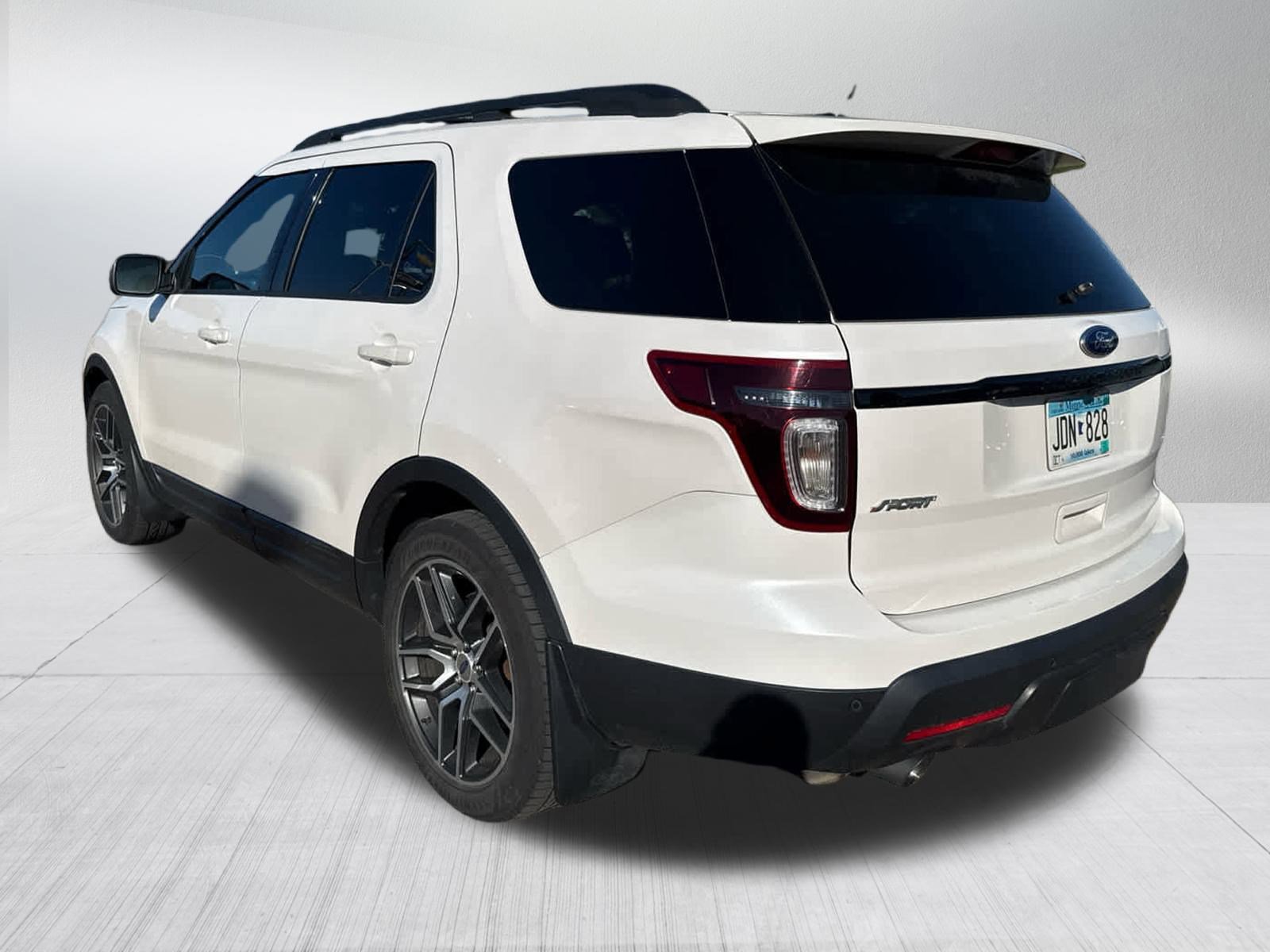 2015 Ford Explorer Sport photo 3