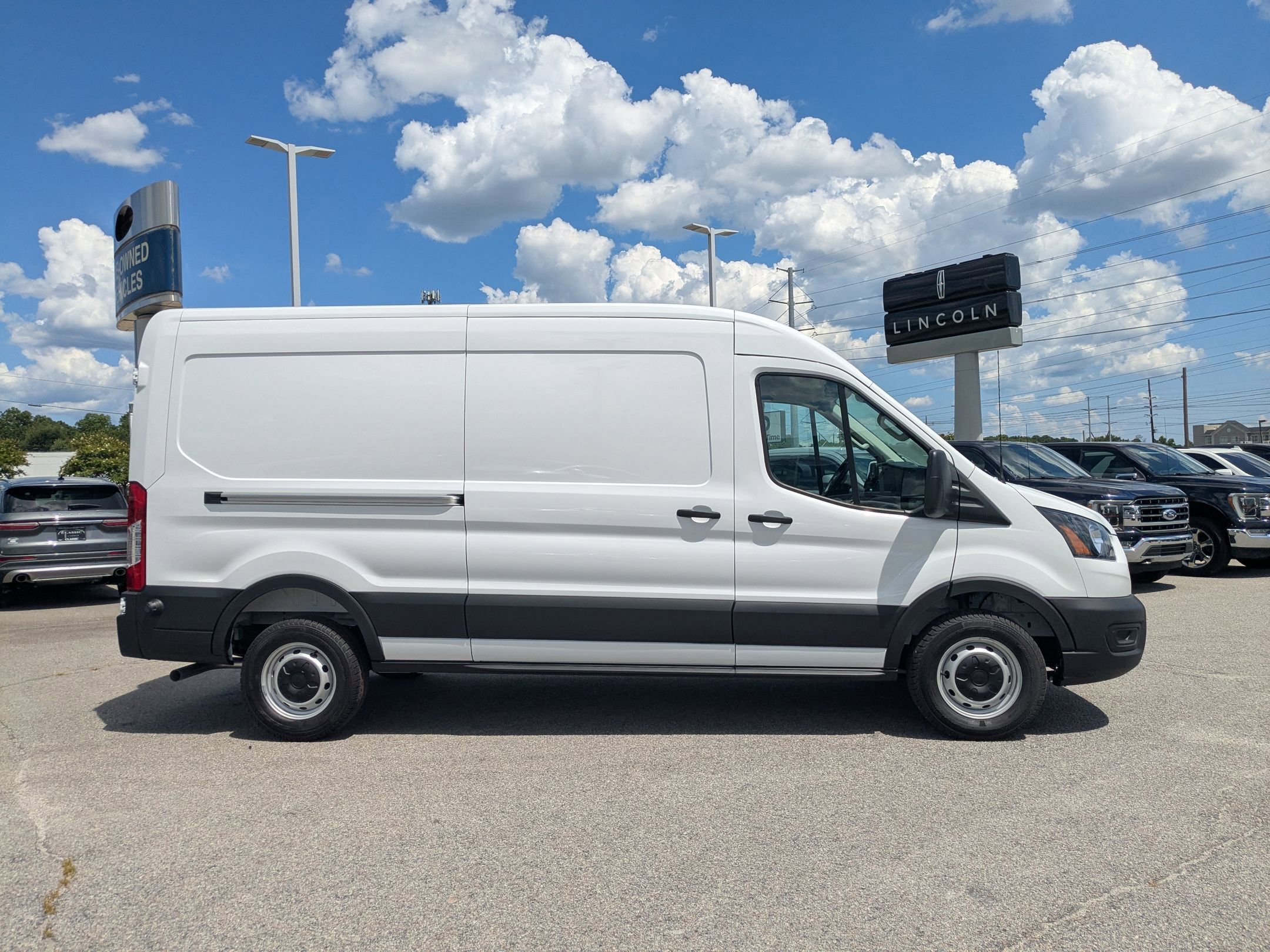 2025 Ford Transit Cargo Van photo 2