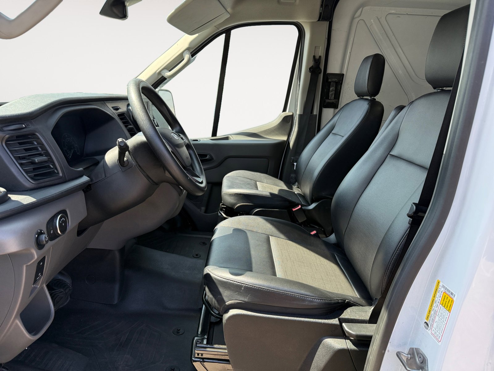 2024 Ford Transit photo 9