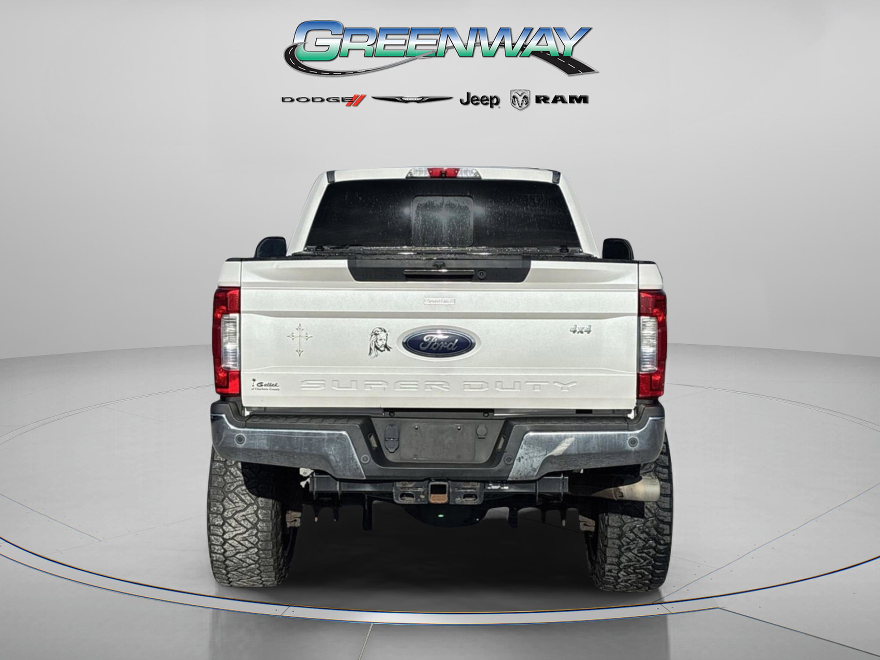 2017 Ford F-250 Lariat photo 3